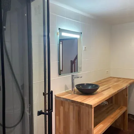 La Petite Maison Cachee Conciergerie Leroy Holiday home *