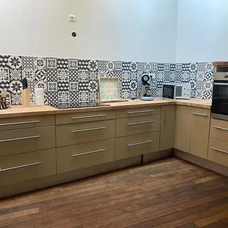Holiday home La Petite Maison Cachee Conciergerie Leroy *